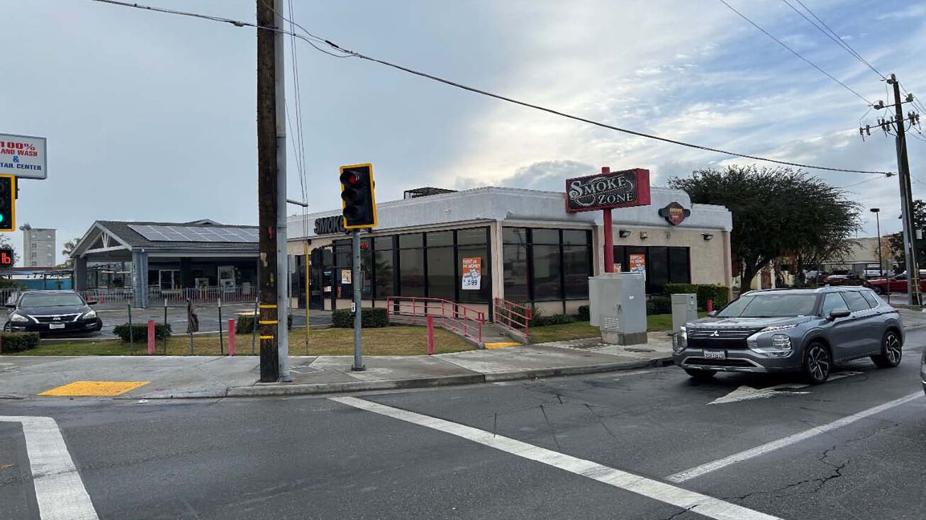 5301 Olive Dr, Bakersfield, CA 93308