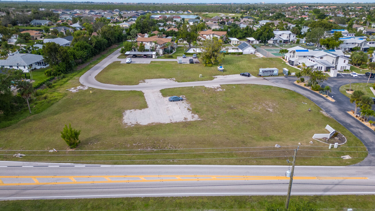 17049 Golfside Cir, Fort Myers, FL 33908