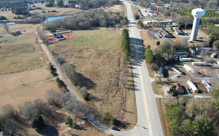 Pictures of Land property located at Clyde Arnold Rd, Starr, SC 29684 for sales - image #1