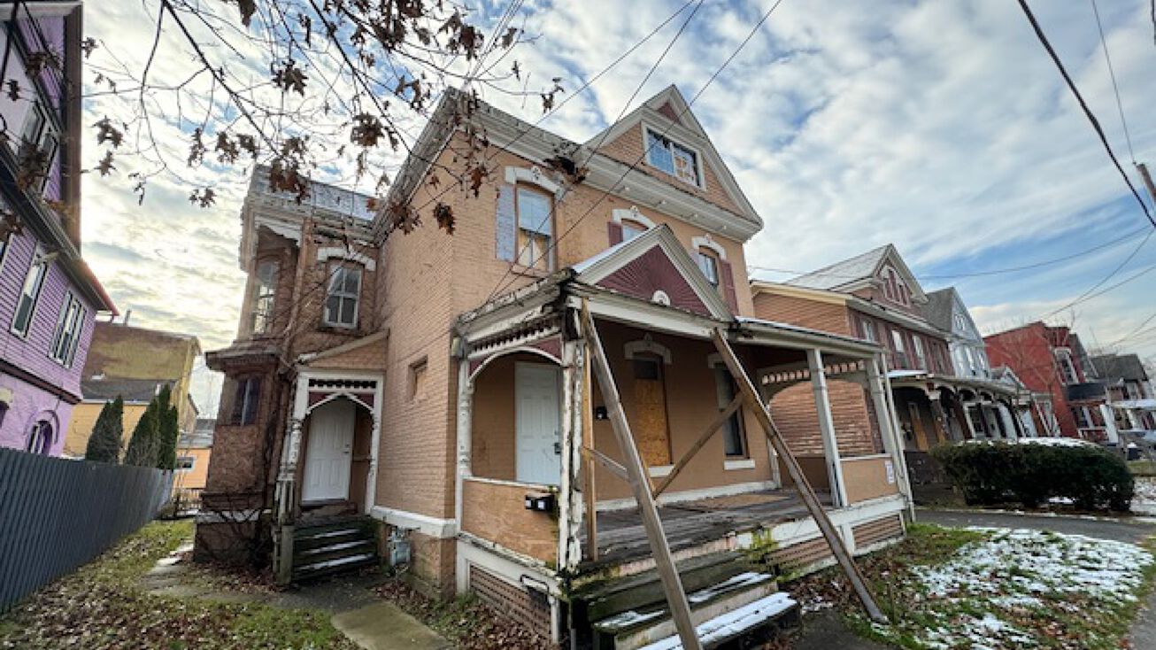 303 W Clinton St, Elmira, NY 14901