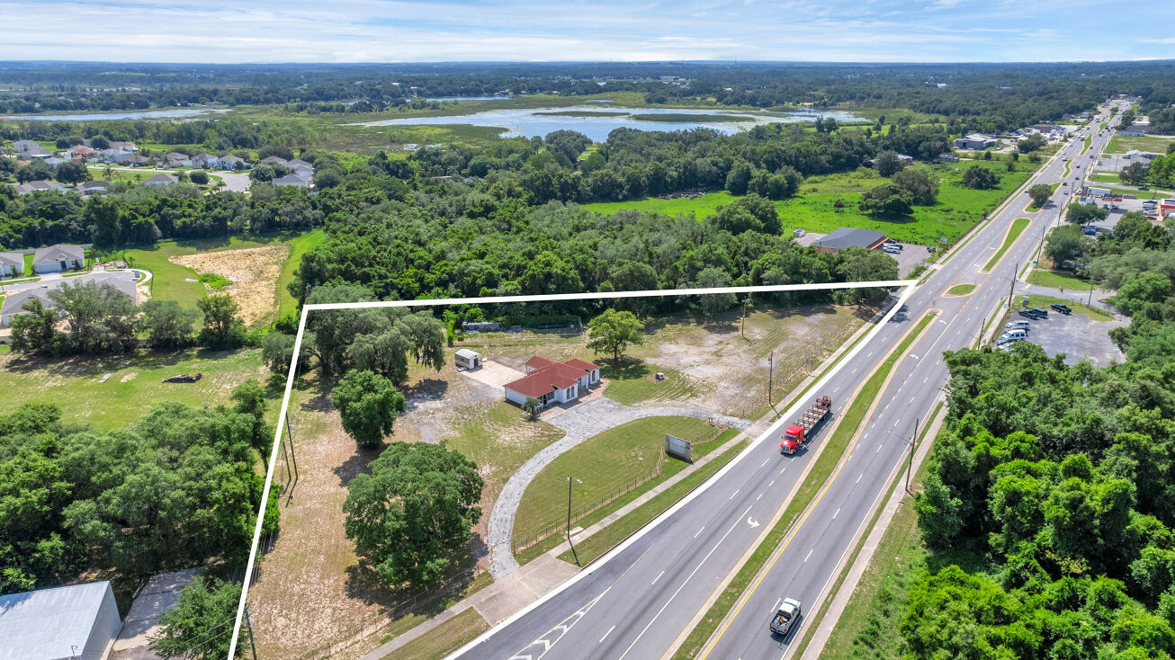 334 E Myers Blvd, Mascotte, FL 34753