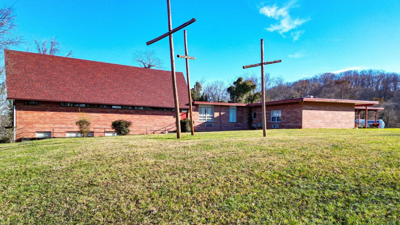 2152 Hawthorne St, Kingsport, TN 37664