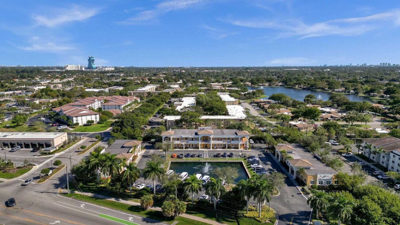 4100 Davie Rd, Davie, FL 33314