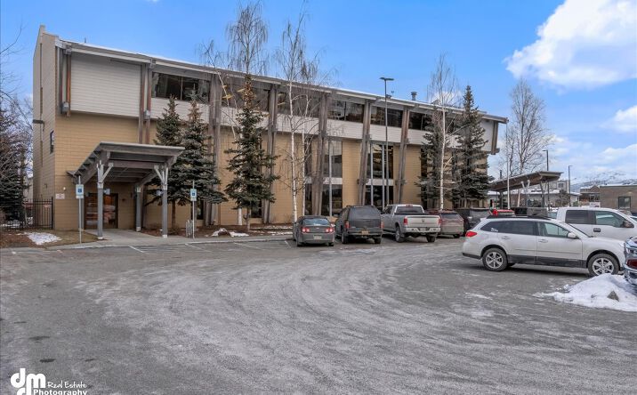 Pictures of Office property located at 375 W 36th Ave, Anchorage, AK 99503 for sales - image #1