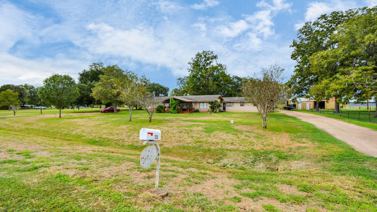 2535 Co Rd 231, Wharton, TX 77488