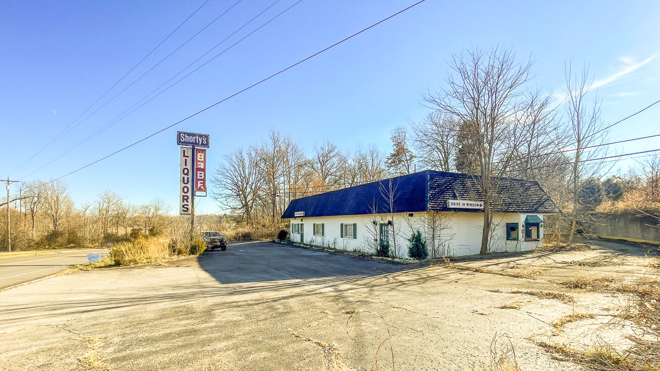 7015 Flaherty Rd, Vine Grove, KY 40175