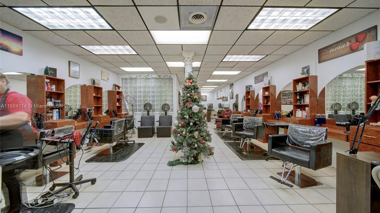FullService Beauty Salon For Sale in The Crossings, Miami, FL 33186