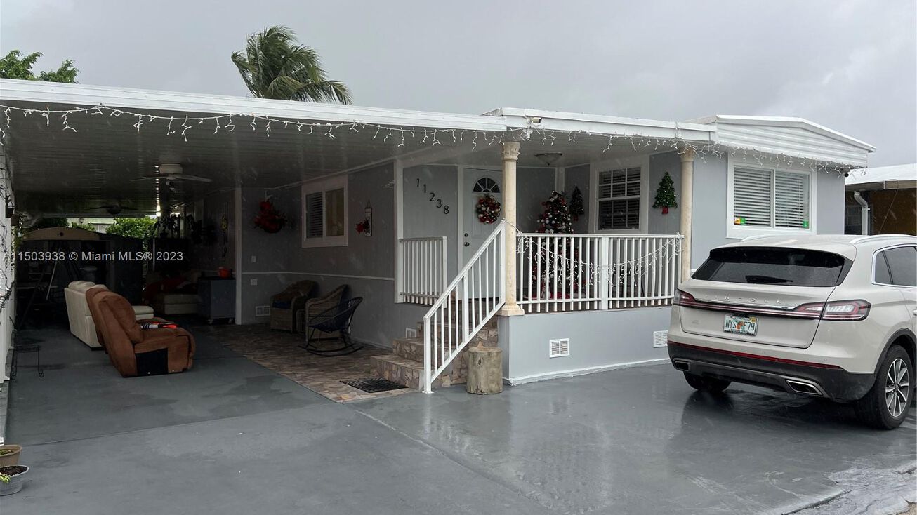 11238 NW 4st St, Sweetwater, FL 33172