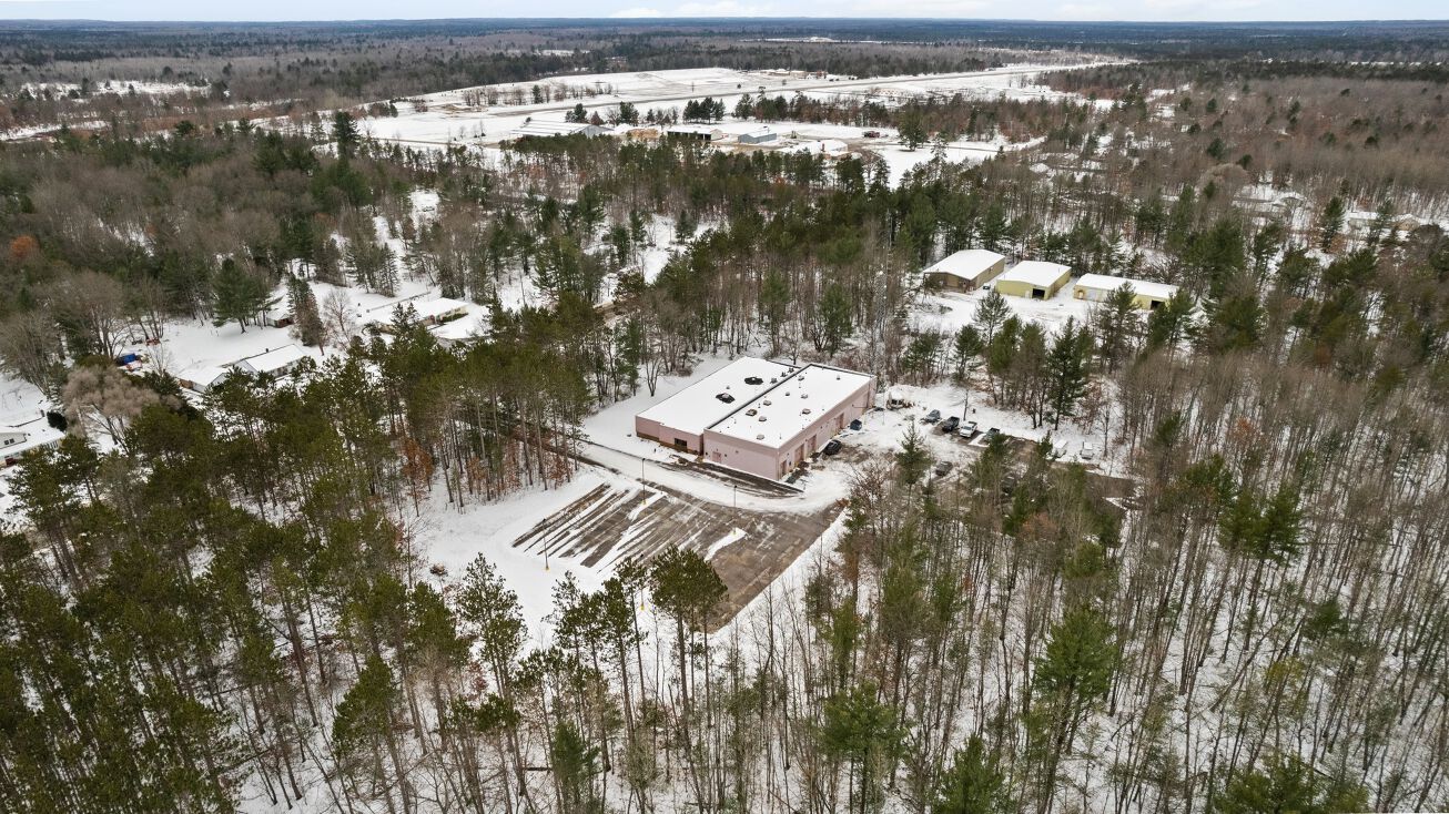 890 Island Lake Rd, Kalkaska, MI 49646