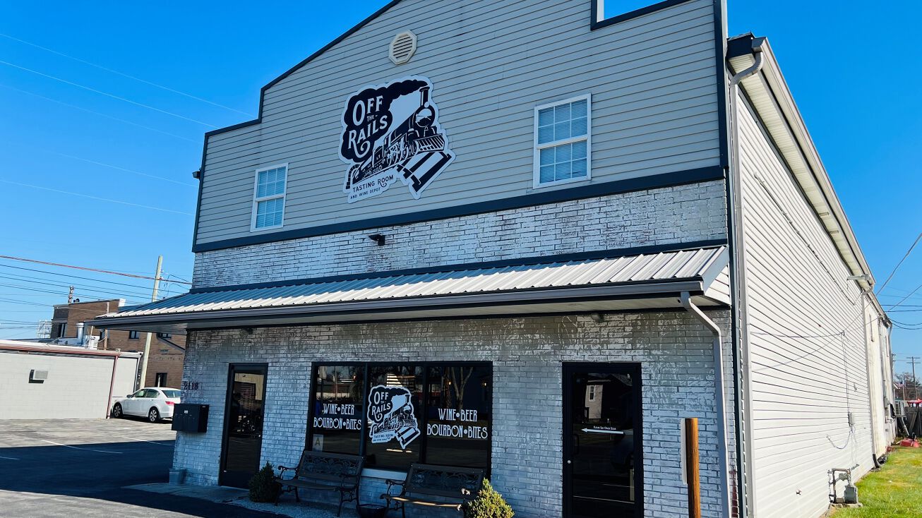 Pictures of Retail property located at 2118 Bruce Ave, Louisville, KY 40218 for sales - image #1