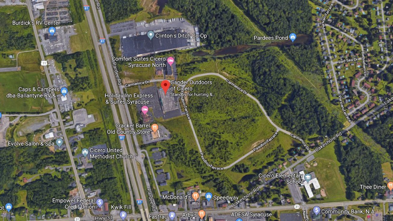 Carmenica Dr, Cicero, NY 13039