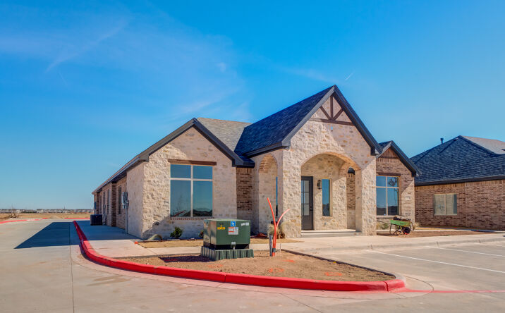 Pictures of Office property located at 1424 N Slide Rd, Lubbock, TX 79416 for sales - image #1