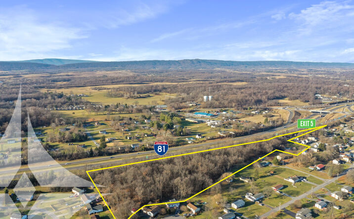 Pictures of Land property located at 370 Kerns St, Inwood, WV 25428 for sales - image #1