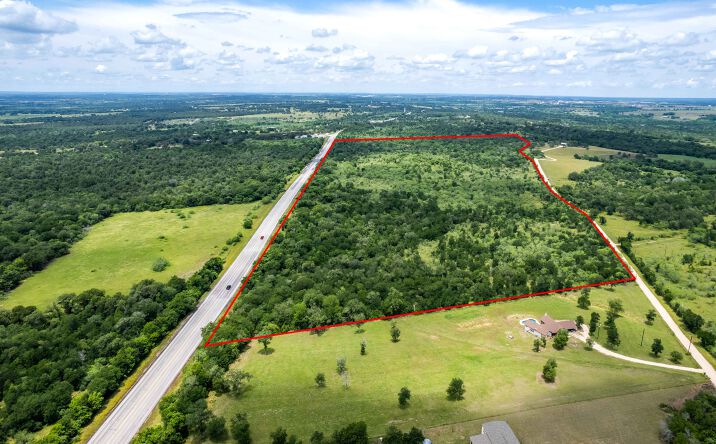 Pictures of Land property located at US Hwy North 183 Lockhart, TX, Lockhart, TX 78644 for sales - image #1