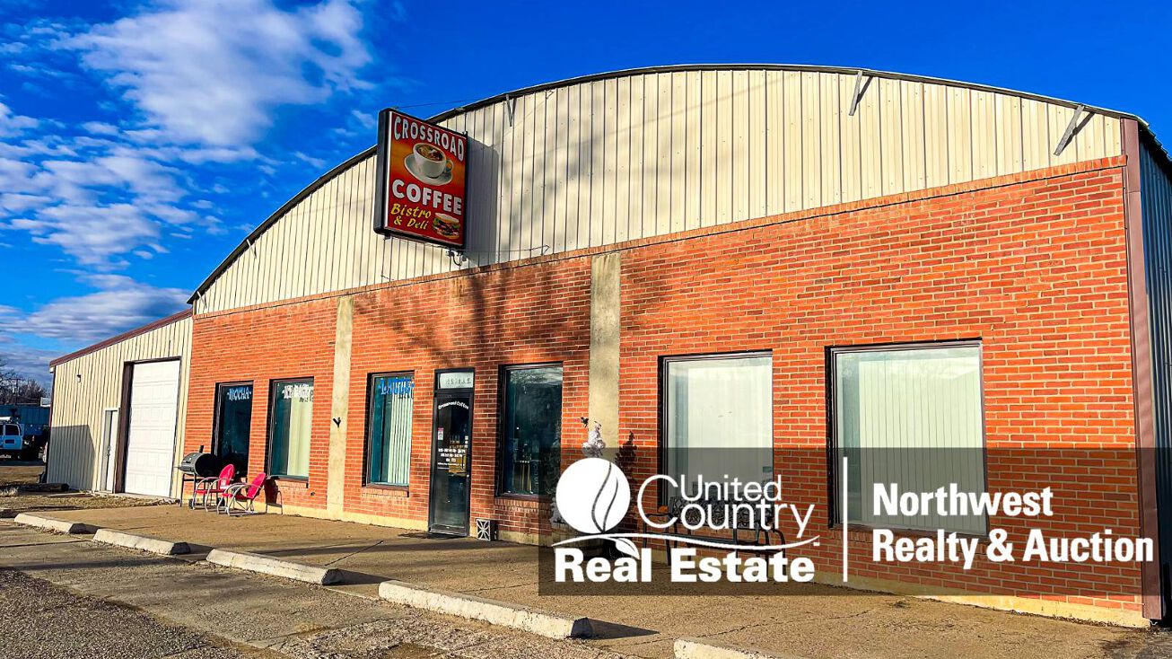 65 S 3rd St E, Malta, MT 59538