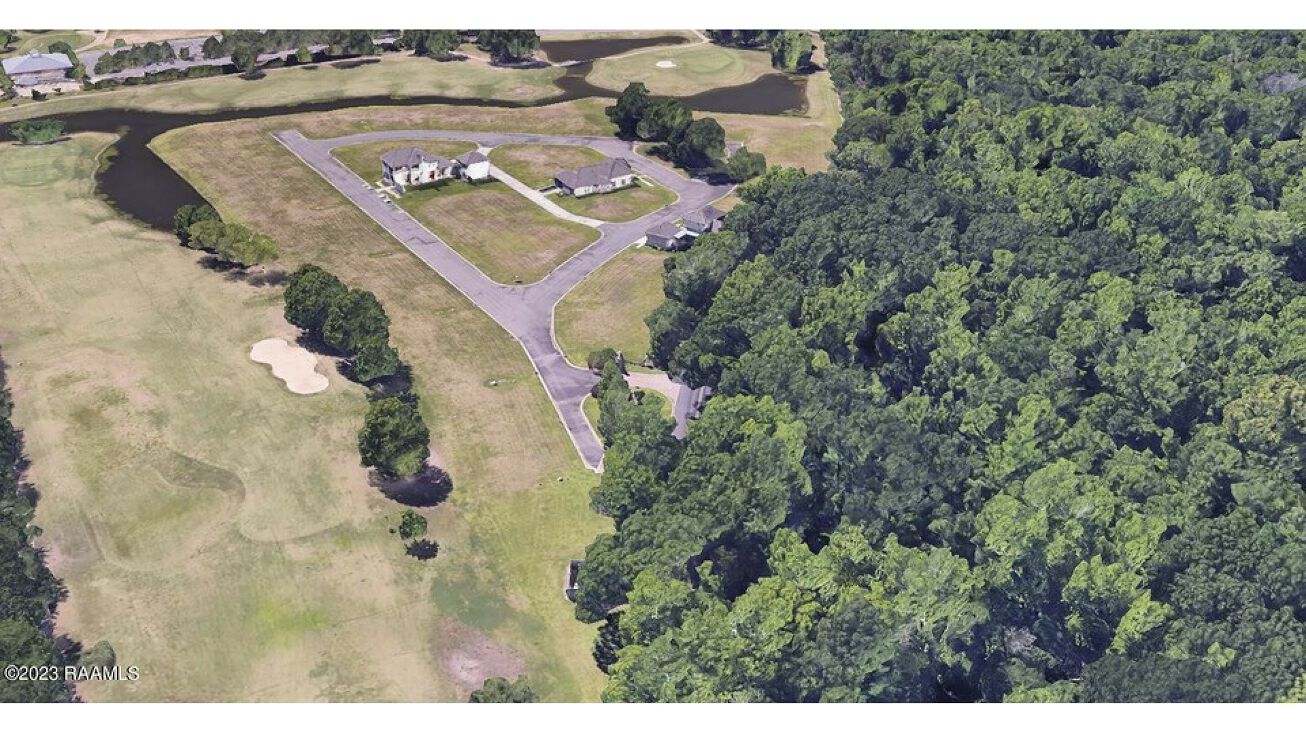 105 Farmview Dr, Carencro, LA 70520