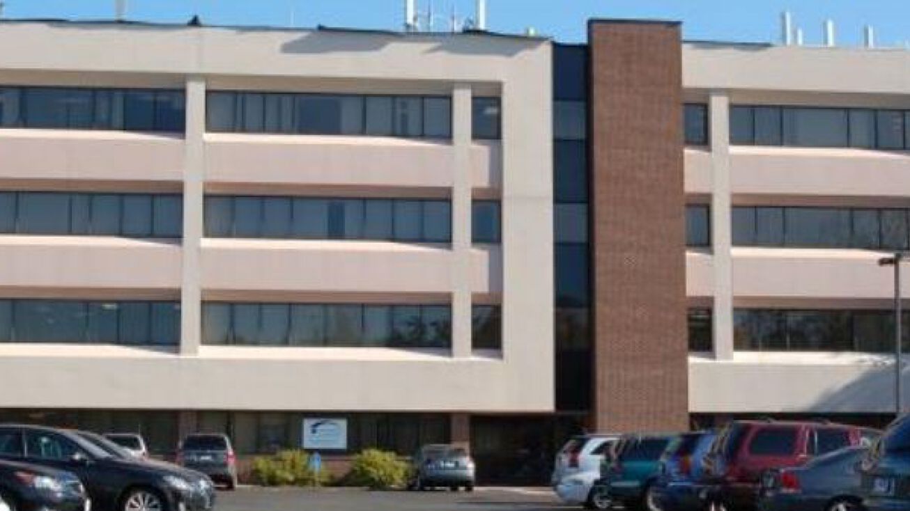 546 S Broad St, Meriden, CT 06450