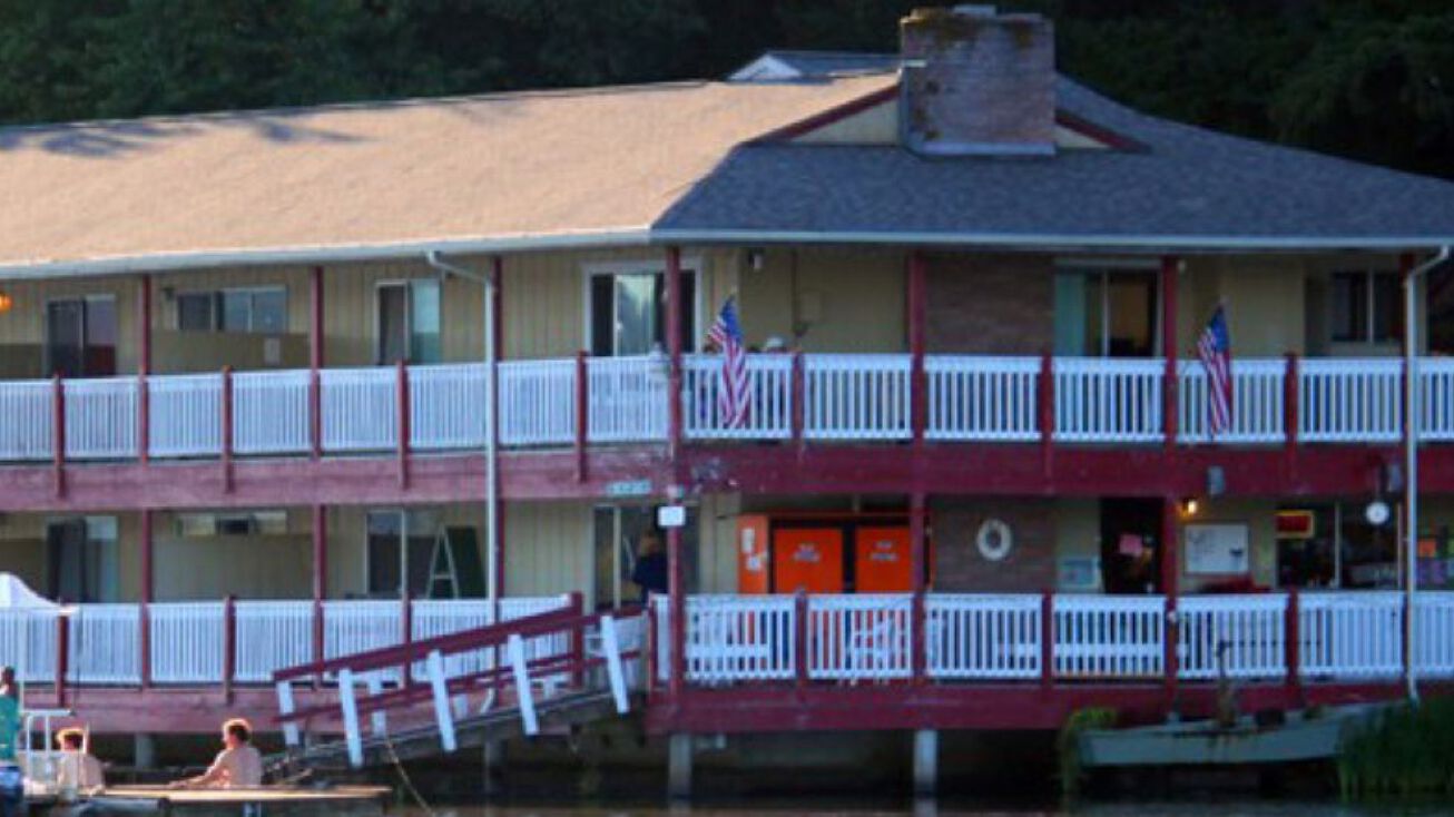 3201 Spirit Lake Hwy, Silver Lake, WA 98645