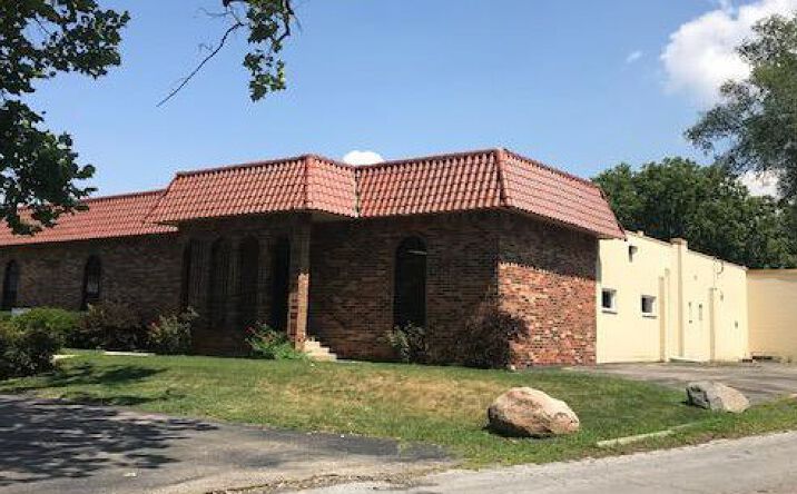 Pictures of Industrial property located at 1926 E Siebenthaler Avenue, Dayton, OH 45414 for comps - image #1