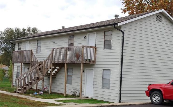 Pictures of Multifamily property located at 241 SE Missouri 13 Business, Warrensburg, MO 64093 for sales - image #1
