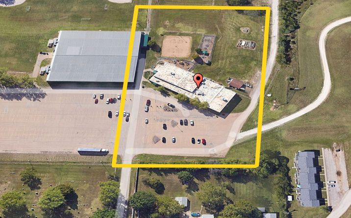 Pictures of Office property located at 3907 SW Burlingame Rd, Topeka, KS 66609 for sales - image #1