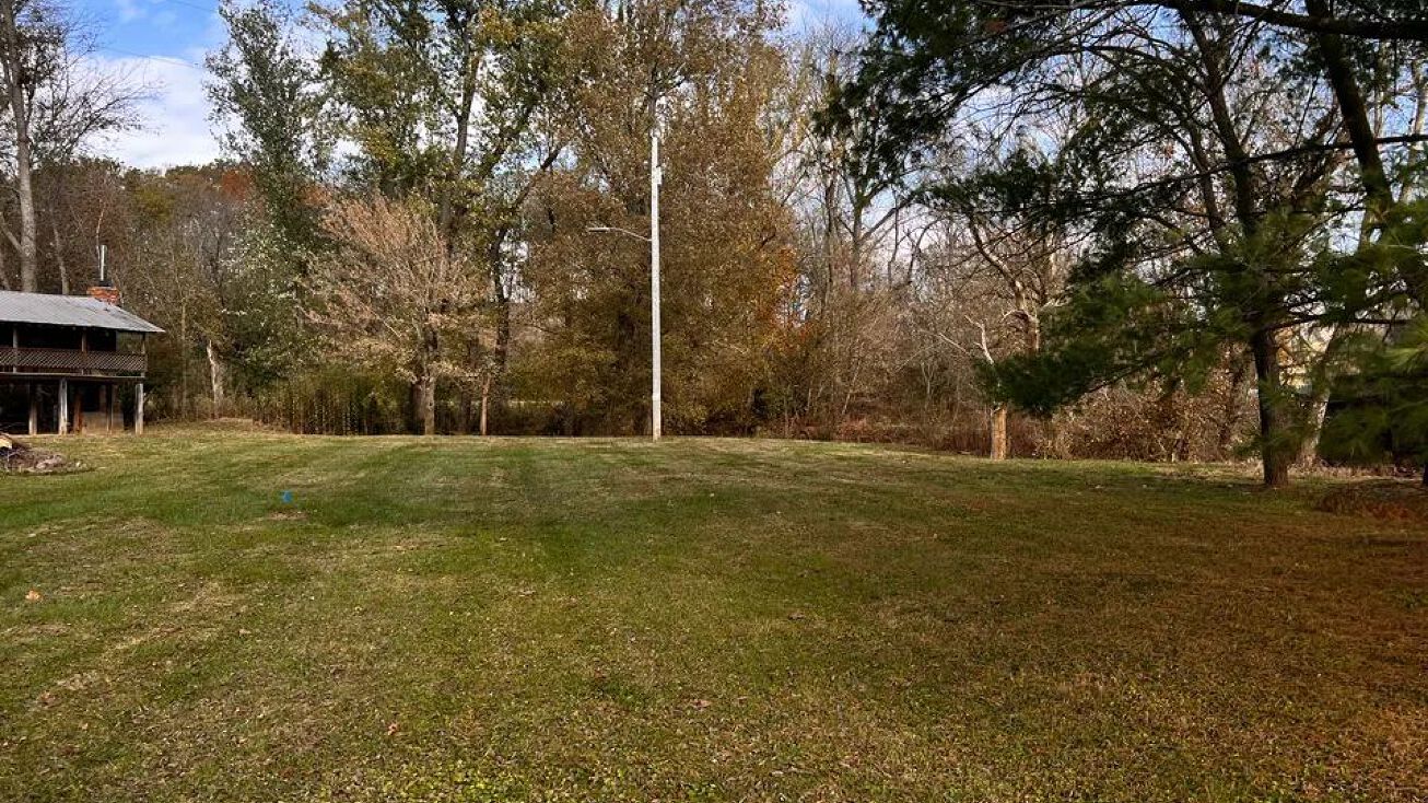 Coral Hill Rd, Glasgow, KY 42141