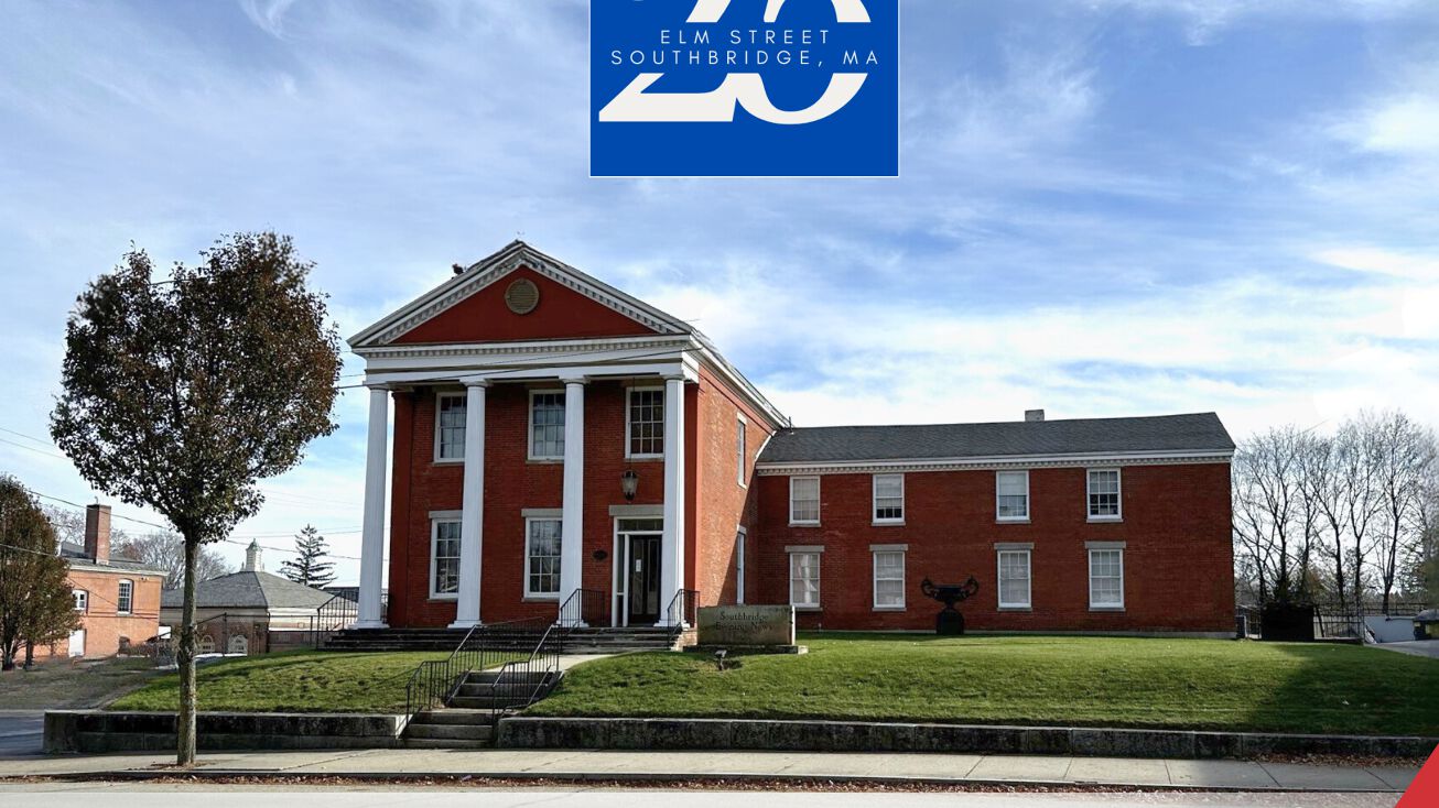 25 Elm St, Southbridge, MA 01550