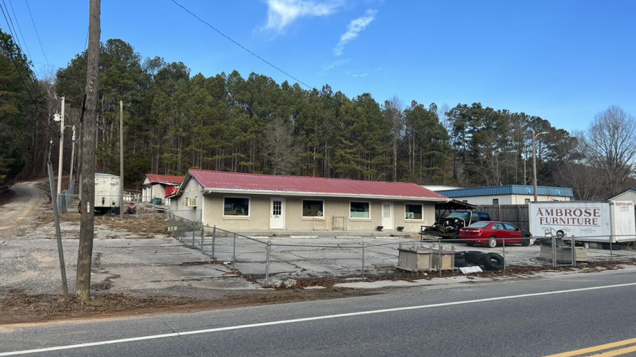 5674 S Lee Hwy, McDonald, TN 37353