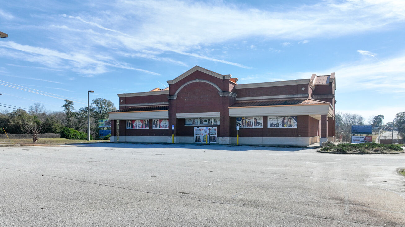 1325 Washington St, Perry, GA 31069