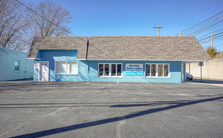 Pictures of Retail property located at 101 W Cuthbert Blvd, Collingswood, NJ 08108 for sales - image #1