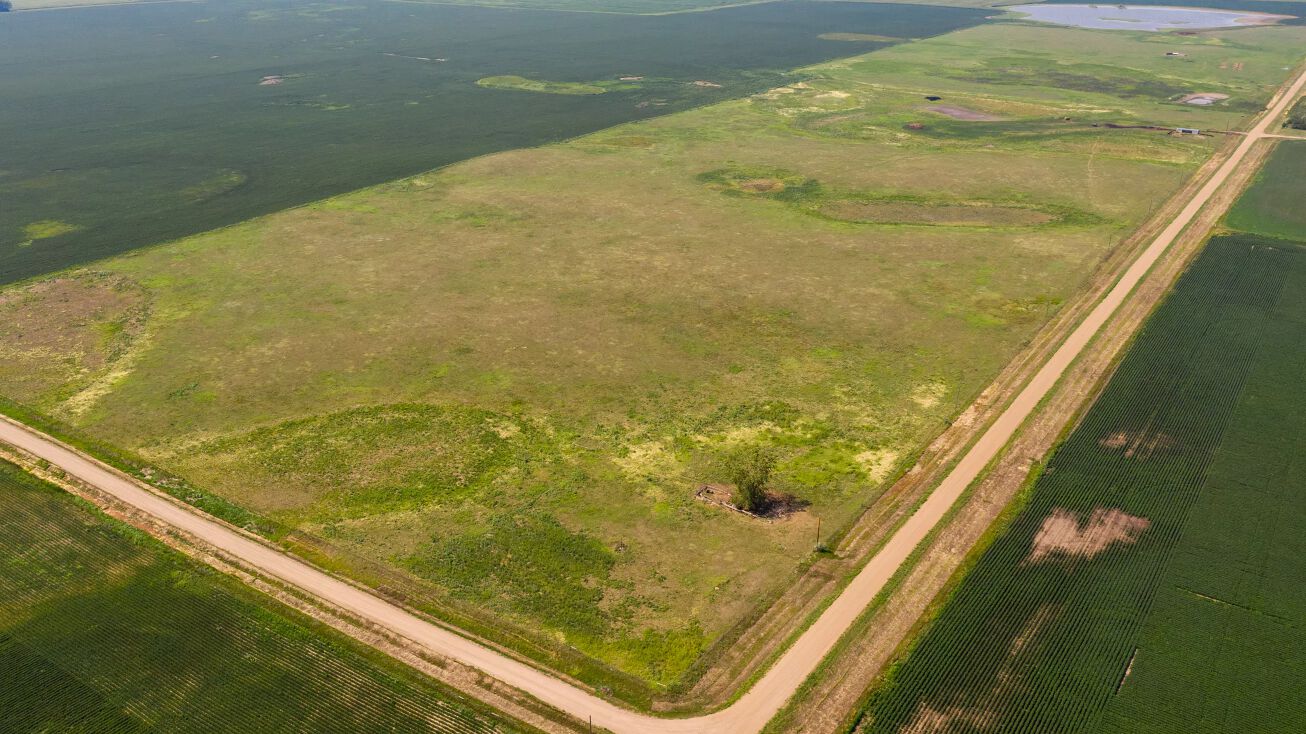 199th Street & 377th Avenue, Wessington, SD 57381