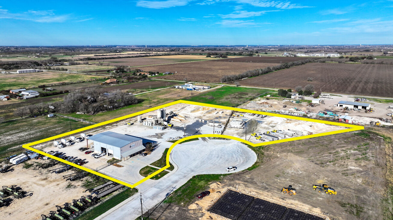 146 Motts, Santa Clara, TX 78124