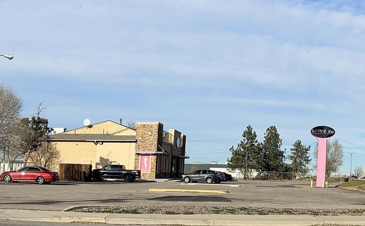 Pictures of Retail property located at 4255 S Santa Fe Dr, Sheridan, CO 80110 for sales - image #1