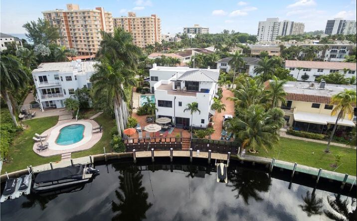 Pictures of Multifamily property located at 1121 Bel Air Dr, Highland Beach, FL 33487 for sales - image #1