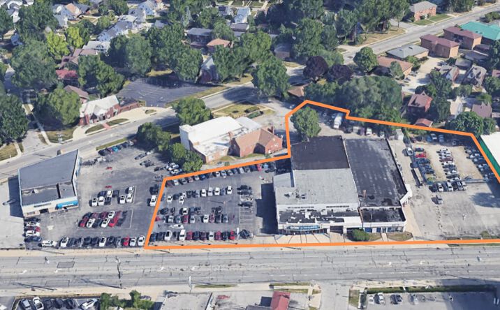 Pictures of Retail property located at 15200 Lorain Ave, Cleveland, OH 44111 for sales - image #1