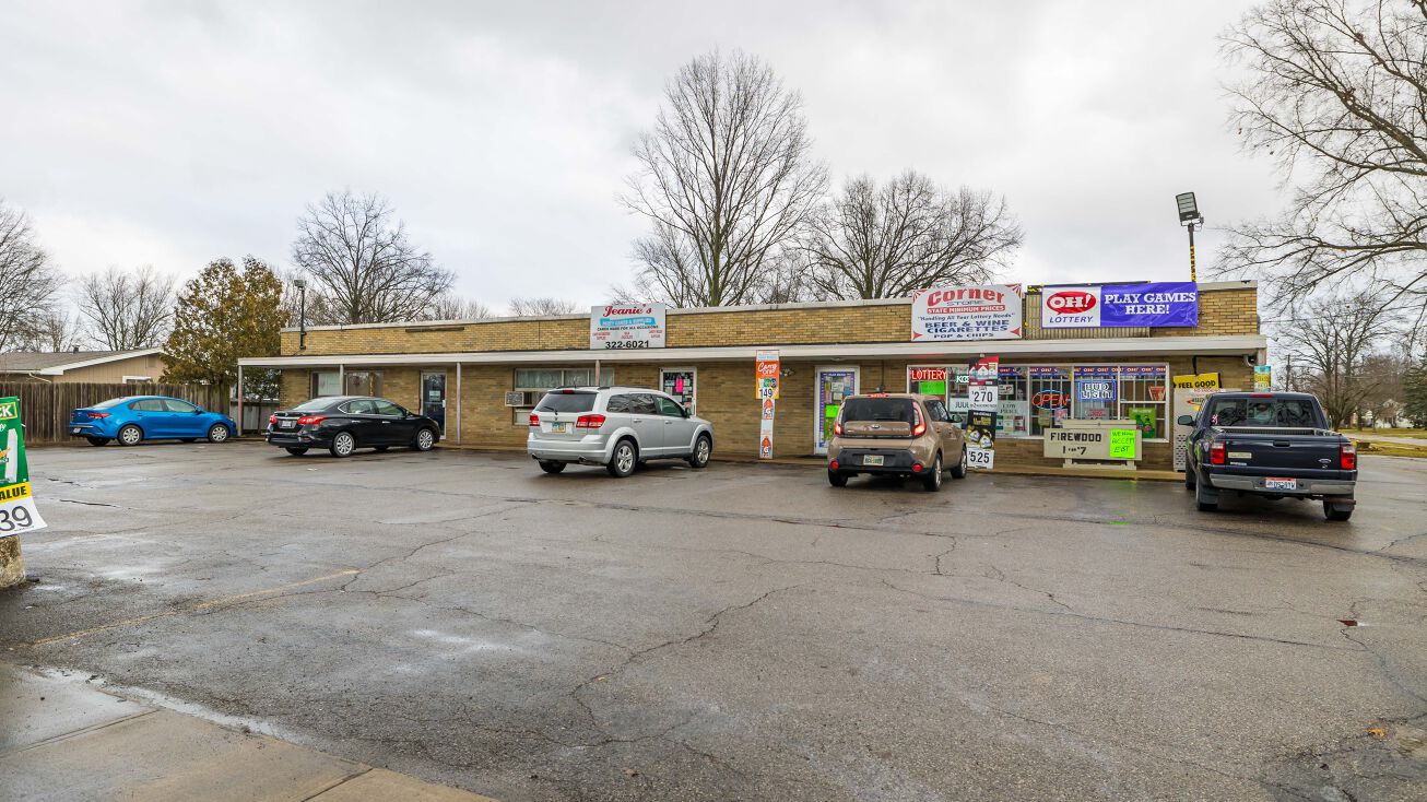 614 Prospect St, Elyria, OH 44035