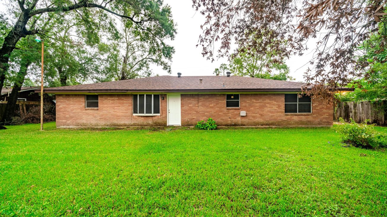 14435 Hillsboro St, Houston, TX 77015