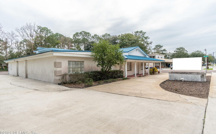 Pictures of Mixed Use, Office, Land property located at 2220 SOUTEL Drive, Jacksonville, FL 32208 for sales - image #1