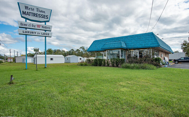 image of property at 625 S STATE ROAD 19 Palatka FL 32177-3944