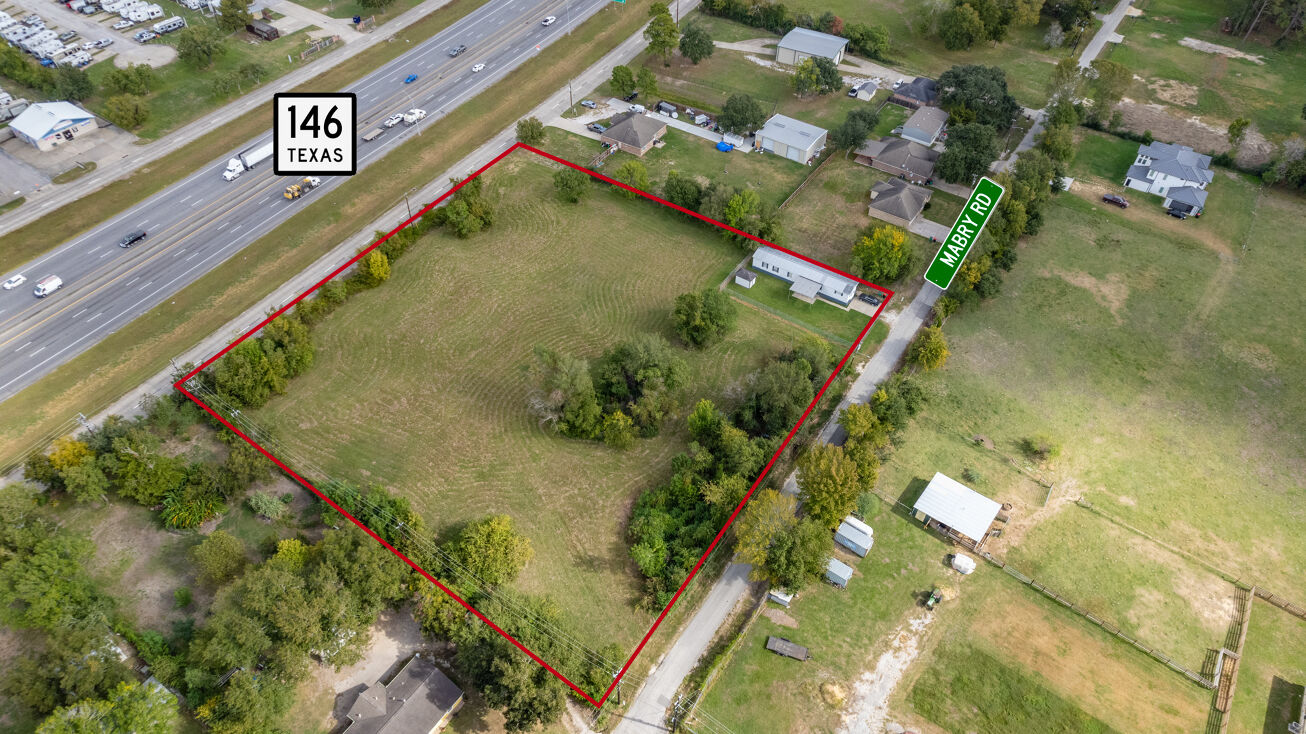 1332 Mabry St, Baytown, TX 77520