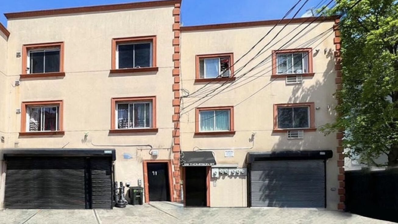 Pictures of Land, Mixed Use, Multifamily property located at 77 Thompson St, Staten Island, NY 10304 for sales - image #1