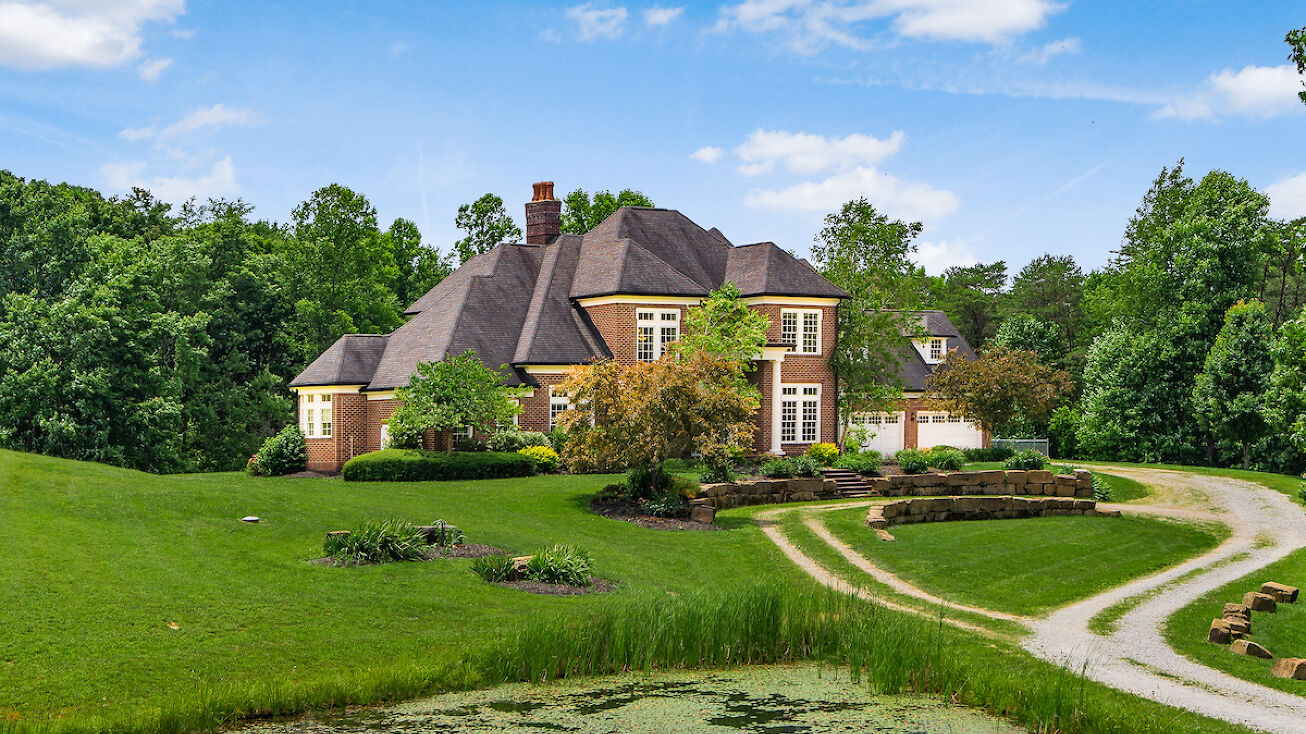 16187 Kreashbaum Rd, Rockbridge, OH 43149