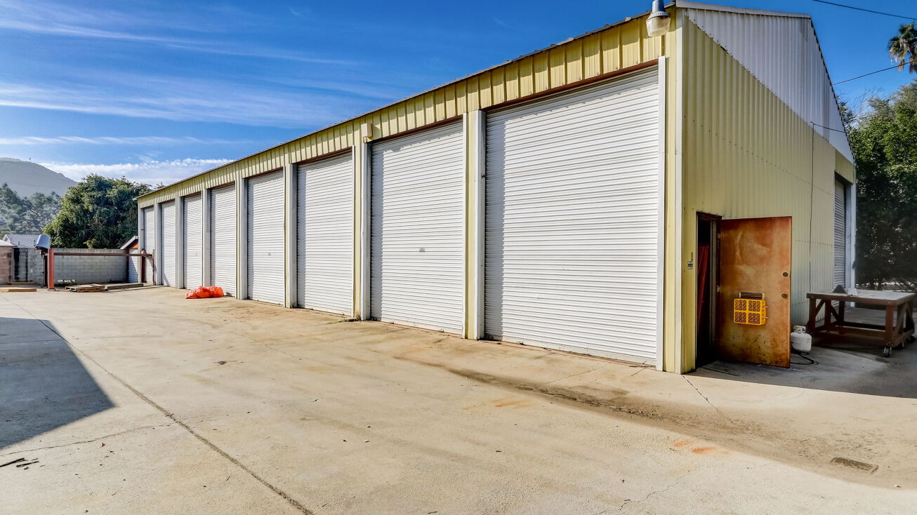 9919 La Tuna Canyon Rd, Los Angeles, CA 91352