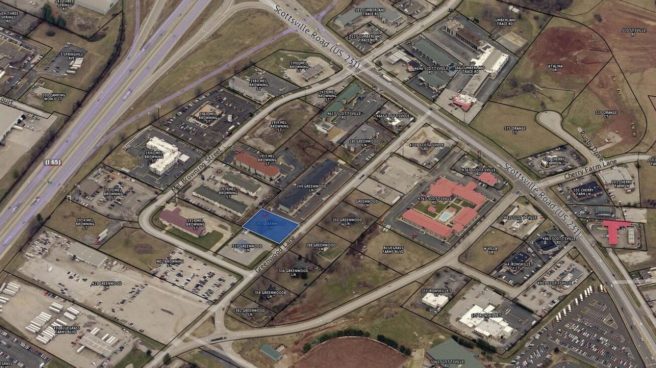 291 Greenwood Ln, Bowling Green, KY 42104