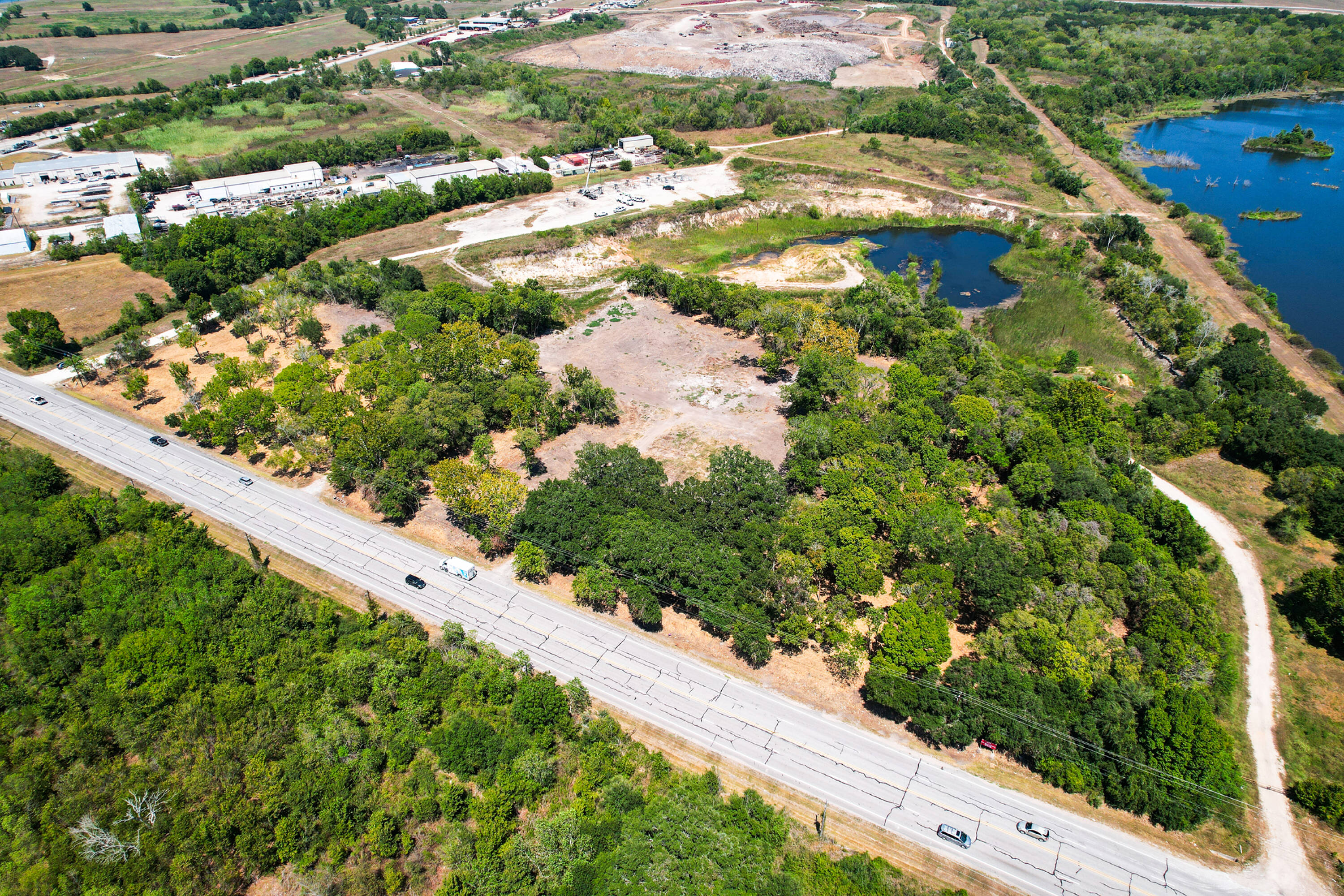 17827 S HWY 35, PEARLAND, TX 77581