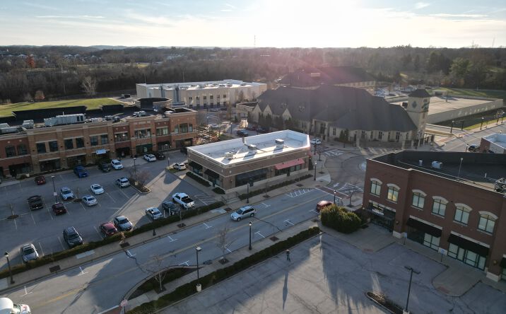 Pictures of Retail property located at 174 Plaza Dr, Wildwood, MO 63040 for sales - image #1