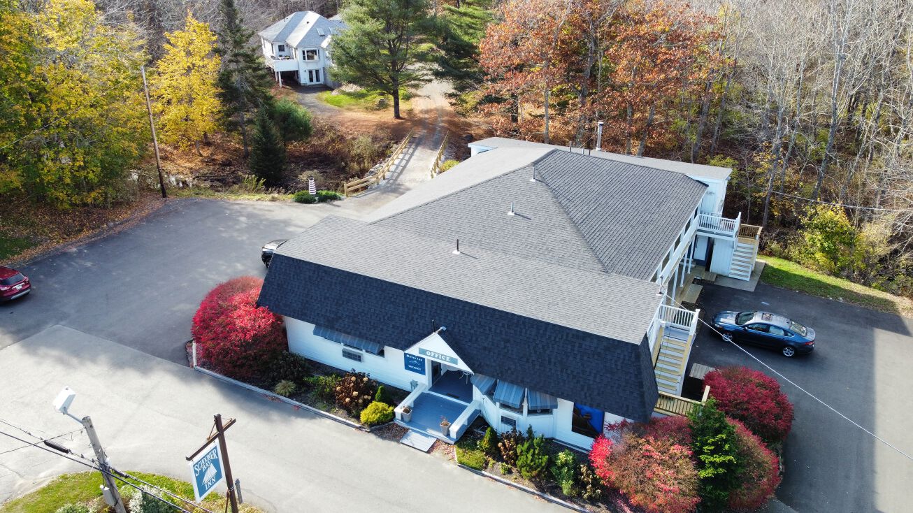 337 Commercial St, Rockport, ME 04856