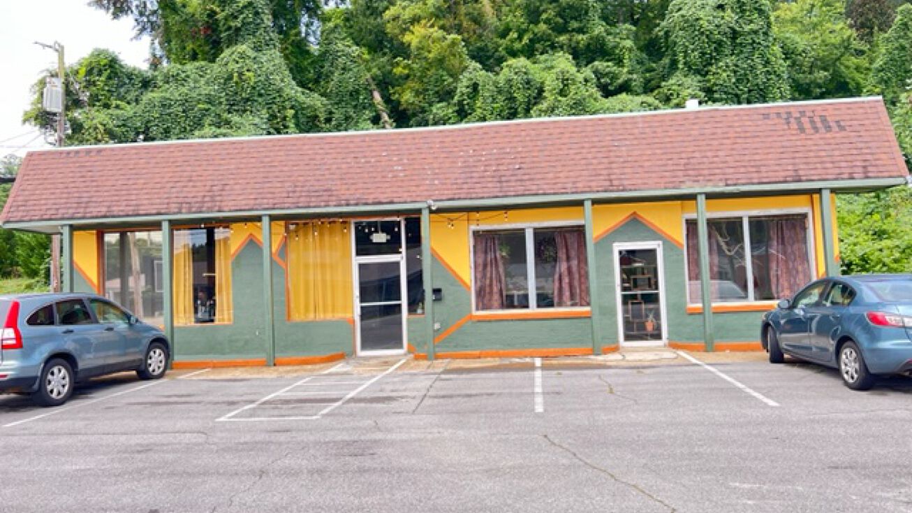 3950 Brainerd Rd, Chattanooga, TN 37411