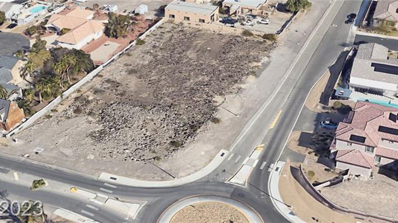 McLeod Dr, Paradise, NV 89074