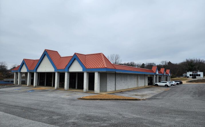 Pictures of Retail property located at 2395 Harrison St, Batesville, AR 72501 for sales - image #1